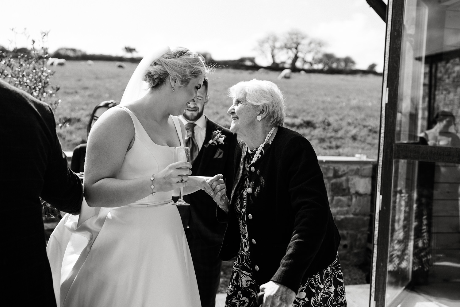 NIA TOM ROSEDEW FARM WEDDING 013 NIA TOM ROSEDEW FARM WEDDING 013